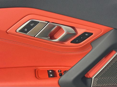 Certified 2023 BMW Z4 M40i w/ Premium Package image 18