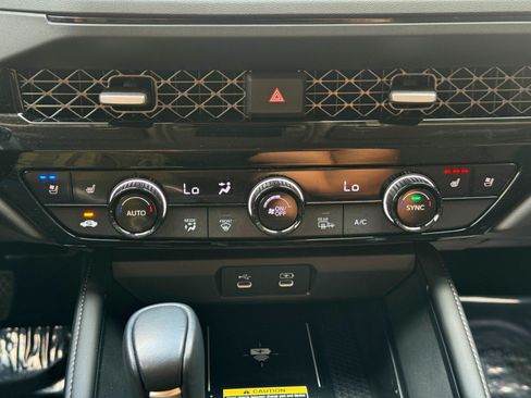 Used 2023 Honda Accord Touring image 30