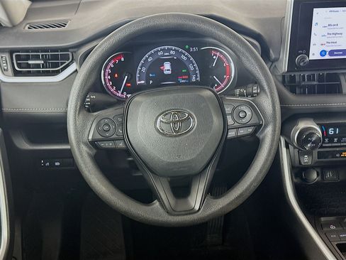 Used 2023 Toyota RAV4 XLE FWD image 18