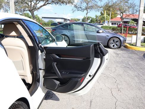 Used 2018 Maserati Ghibli S Q4 image 27