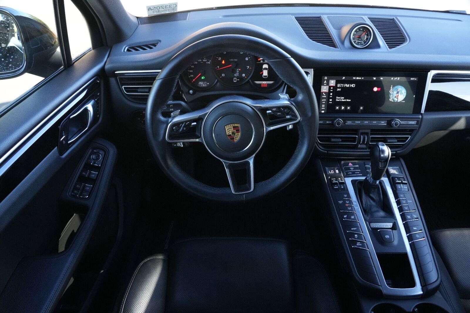 Used 2021 Porsche Macan AWD/4WD image 18