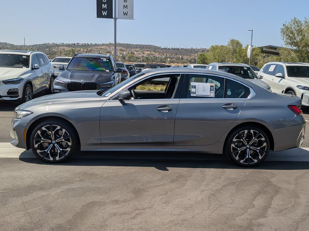 Used 2025 BMW 330i xDrive Sedan AWD/4WD image 5