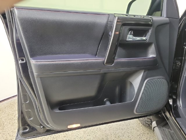 Used 2023 Toyota 4Runner TRD Off-Road Premium w/ Moonroof Package AWD/4WD image 23