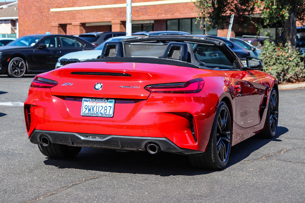 Used 2026 BMW Z4 sDrive30i w/ Shadowloine Package RWD image 17