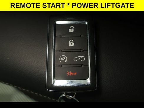 Used 2023 Jeep Grand Cherokee L Laredo image 9