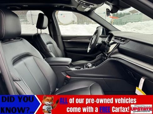 New 2025 Jeep Grand Cherokee Limited 4xe w/ Trailer Tow Package image 8