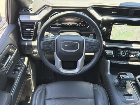 Used 2024 GMC Sierra 1500 Denali w/ Denali Reserve Package AWD/4WD image 30