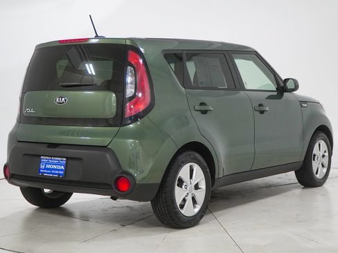 Used 2014 Kia Soul FWD image 11