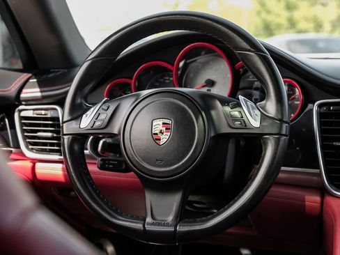 Used 2016 Porsche Panamera S image 15