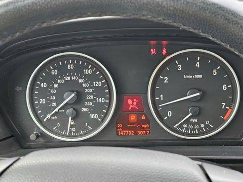 Used 2010 BMW 528i xDrive Sedan image 30