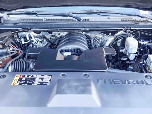 Used 2017 Chevrolet Suburban Premier image 27