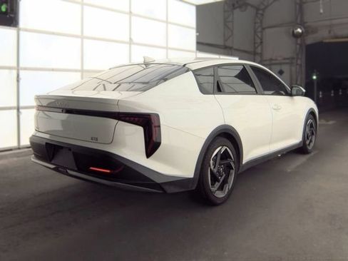 Certified 2025 Kia K4 EX FWD image 5
