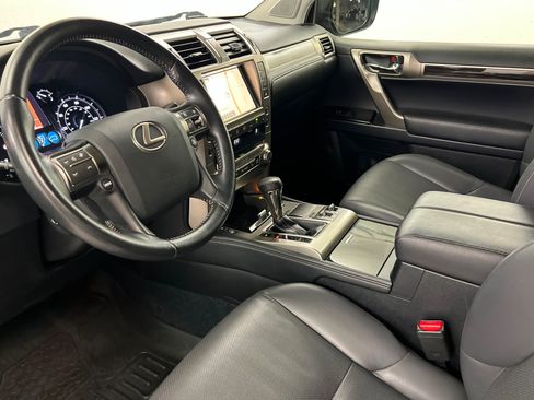 Used 2017 Lexus GX 460 w/ Navigation Package AWD/4WD image 17