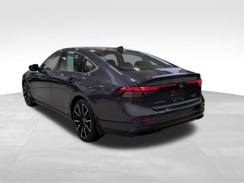 Used 2023 Honda Accord Touring image 15