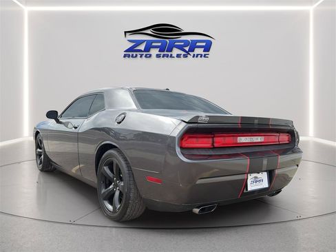 Used 2014 Dodge Challenger R/T w/ Blacktop Package RWD image 5