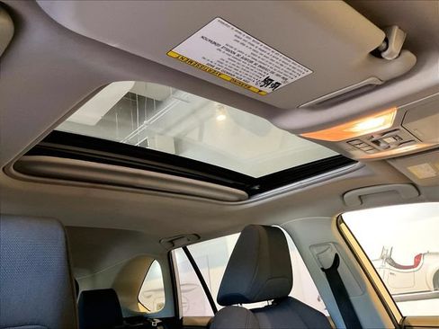 Used 2019 Toyota RAV4 XLE w/ All Weather Liner Package AWD/4WD image 28