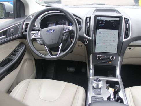 Certified 2022 Ford Edge Titanium image 16