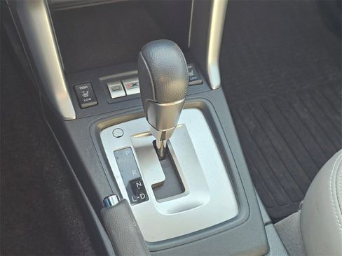 Used 2017 Subaru Forester 2.5i Limited w/ Popular Package #2 image 36