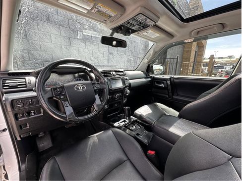 Used 2019 Toyota 4Runner TRD Off-Road Premium AWD/4WD image 2