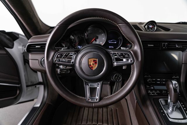 Used 2018 Porsche 911 Carrera 4S AWD/4WD image 16
