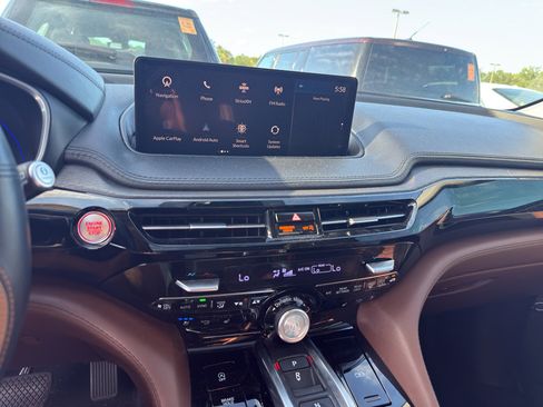 Used 2022 Acura MDX SH-AWD w/ Advance Package image 6