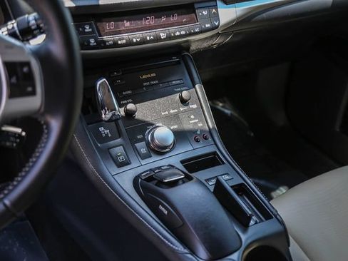 Used 2013 Lexus CT 200h w/ Premium Pkg w/Navigation FWD image 25
