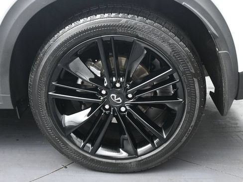 Used 2025 INFINITI QX55 Essential AWD/4WD image 11
