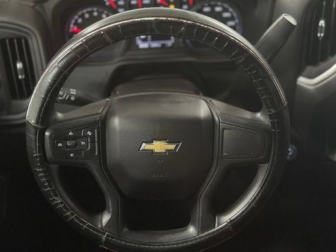 Used 2024 Chevrolet Silverado 1500 Custom w/ Turbomax Blackout Package RWD image 4