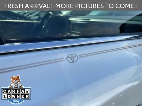 Used 2014 Toyota RAV4 Limited image 9