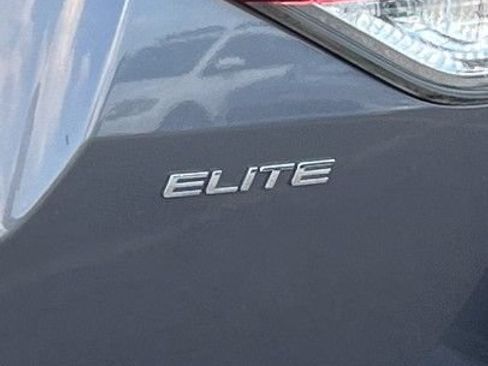 Used 2015 Honda Odyssey Touring Elite image 2