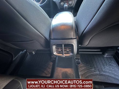 Used 2017 Jeep Cherokee Sport AWD/4WD image 21