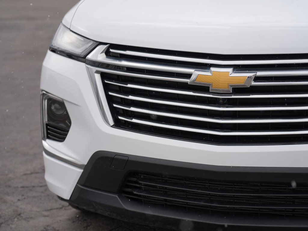 Used 2023 Chevrolet Traverse Premier AWD/4WD image 9