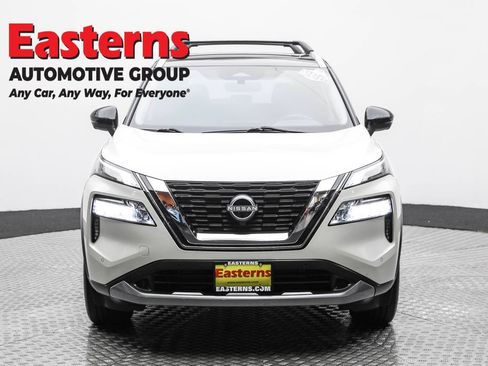 Used 2023 Nissan Rogue SL w/ SL Premium Package AWD/4WD image 2
