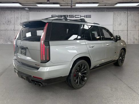 Used 2026 Cadillac Escalade V AWD/4WD image 9