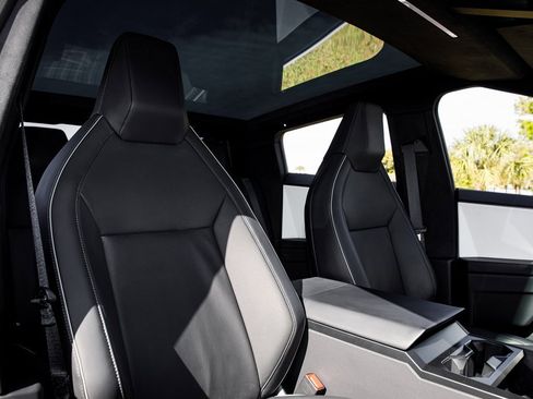 Used 2024 Tesla Cybertruck Cyberbeast image 35