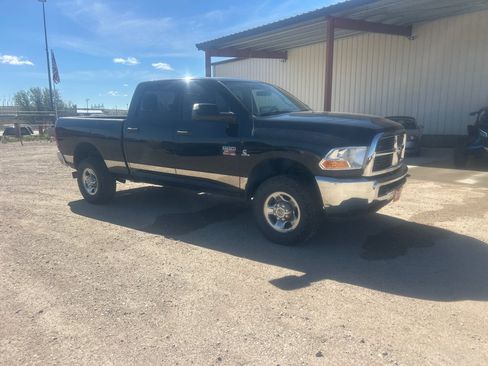 Used 2012 RAM 2500 ST w/ Chrome Appearance Group AWD/4WD image 8