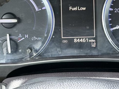 Used 2019 Toyota Highlander XLE AWD/4WD image 14