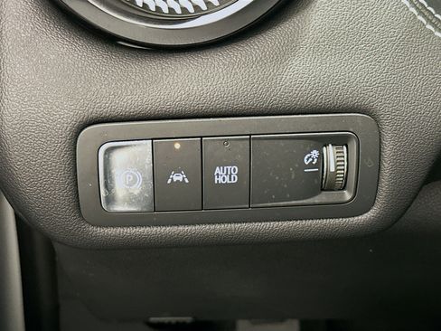 Used 2024 Chevrolet Blazer EV LT image 17