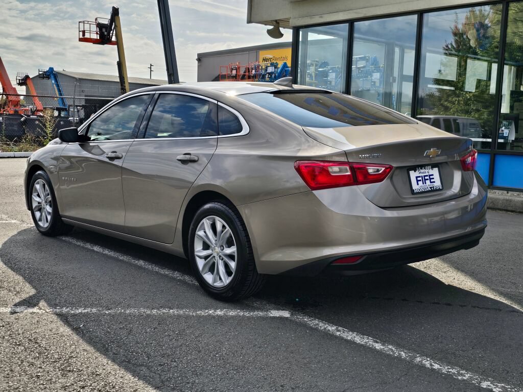 Used 2023 Chevrolet Malibu LT FWD image 3