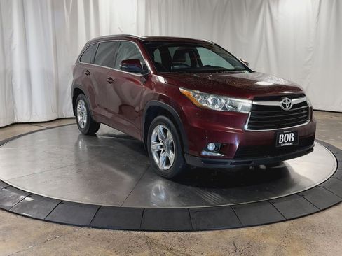 Used 2014 Toyota Highlander Limited image 3