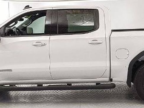 Used 2026 GMC Sierra 1500 Elevation w/ Elevation Select Package AWD/4WD image 5