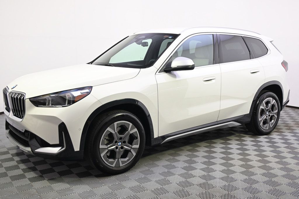 Used 2024 BMW X1 xDrive28i w/ Convenience Package AWD/4WD image 2