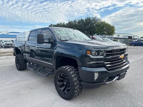 Used 2017 Chevrolet Silverado 1500 LTZ Z71 w/ LTZ Plus Package AWD/4WD image 3