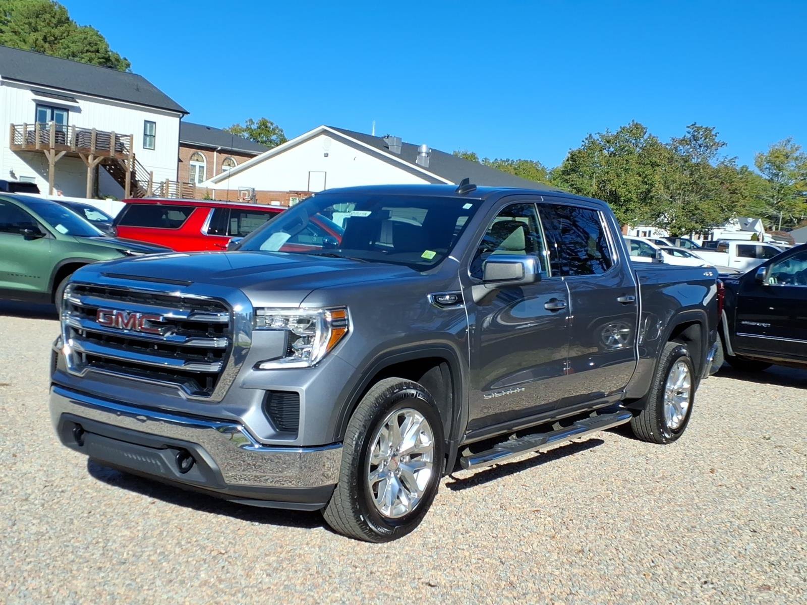 Used 2020 GMC Sierra 1500 SLE w/ SLE Value Package AWD/4WD image 3