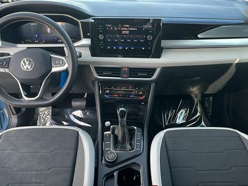 New 2026 Volkswagen Taos SE image 27