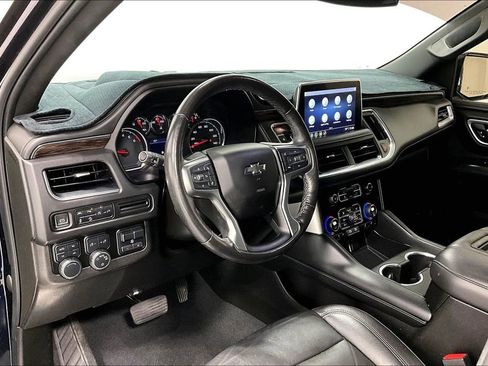 Used 2021 Chevrolet Tahoe Z71 w/ Z71 Signature Package AWD/4WD image 16
