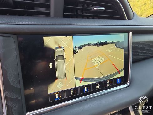 Used 2022 GMC Yukon Denali RWD image 21