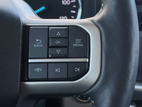 Certified 2022 Ford Expedition XLT image 10