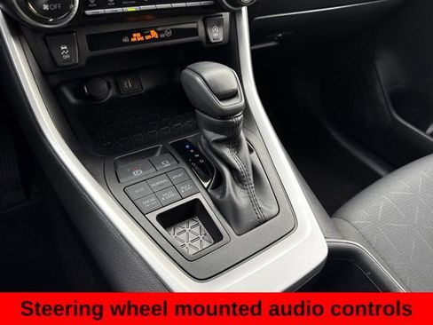 Used 2025 Toyota RAV4 XLE image 20