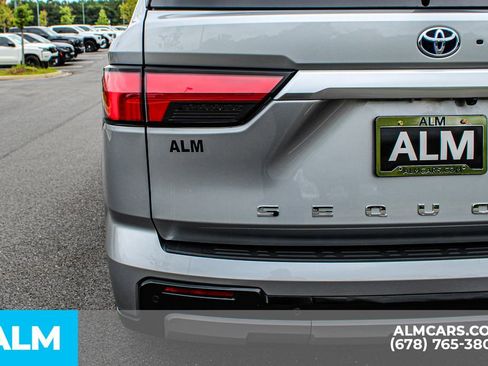 Used 2024 Toyota Sequoia Capstone image 13